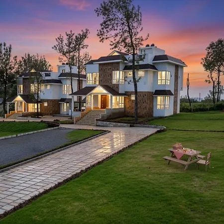 Villa Hugel By Veo, Stayvista - 5Bhk With Mountain View & Bbq-3